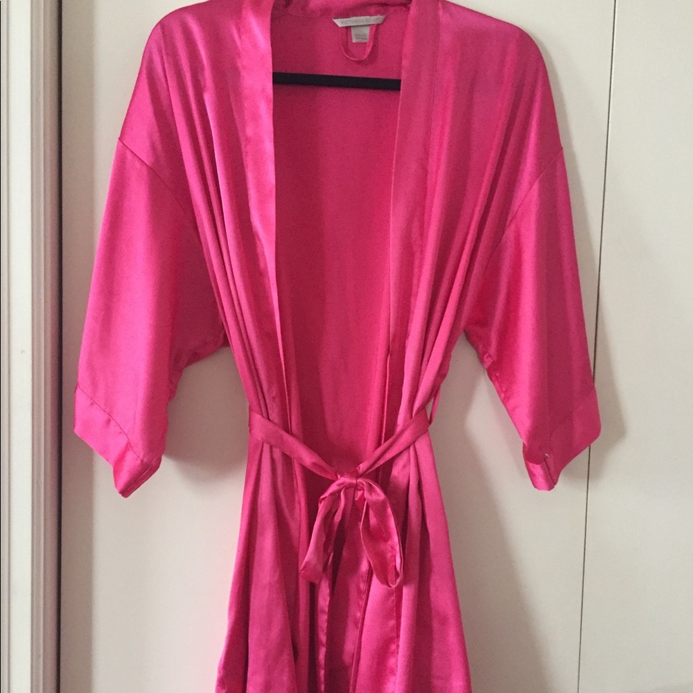 Pink Victoria’s Secret Polyester Robe